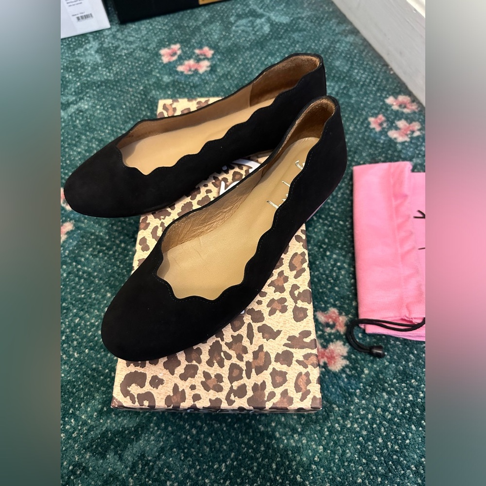 FSNY teardrop black suede ballet flat